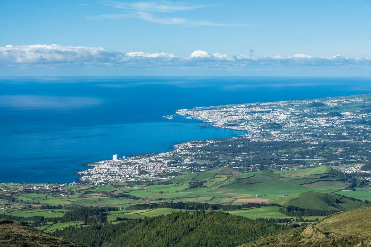 7 Days in the Azores: São Miguel, Hot Springs & Volcanic Landscapes