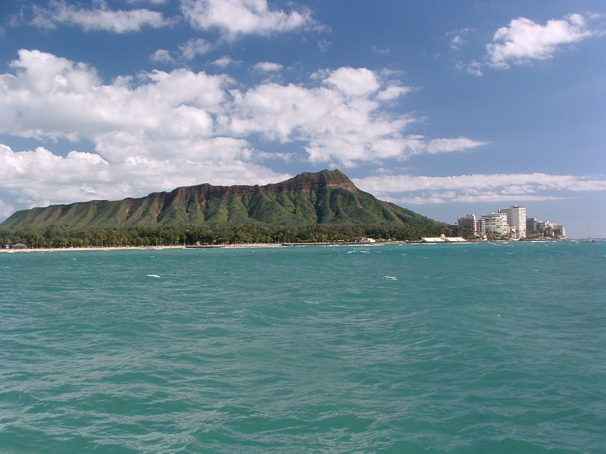 Diamond Head overlooking Honolulu and the Pacific Ocean