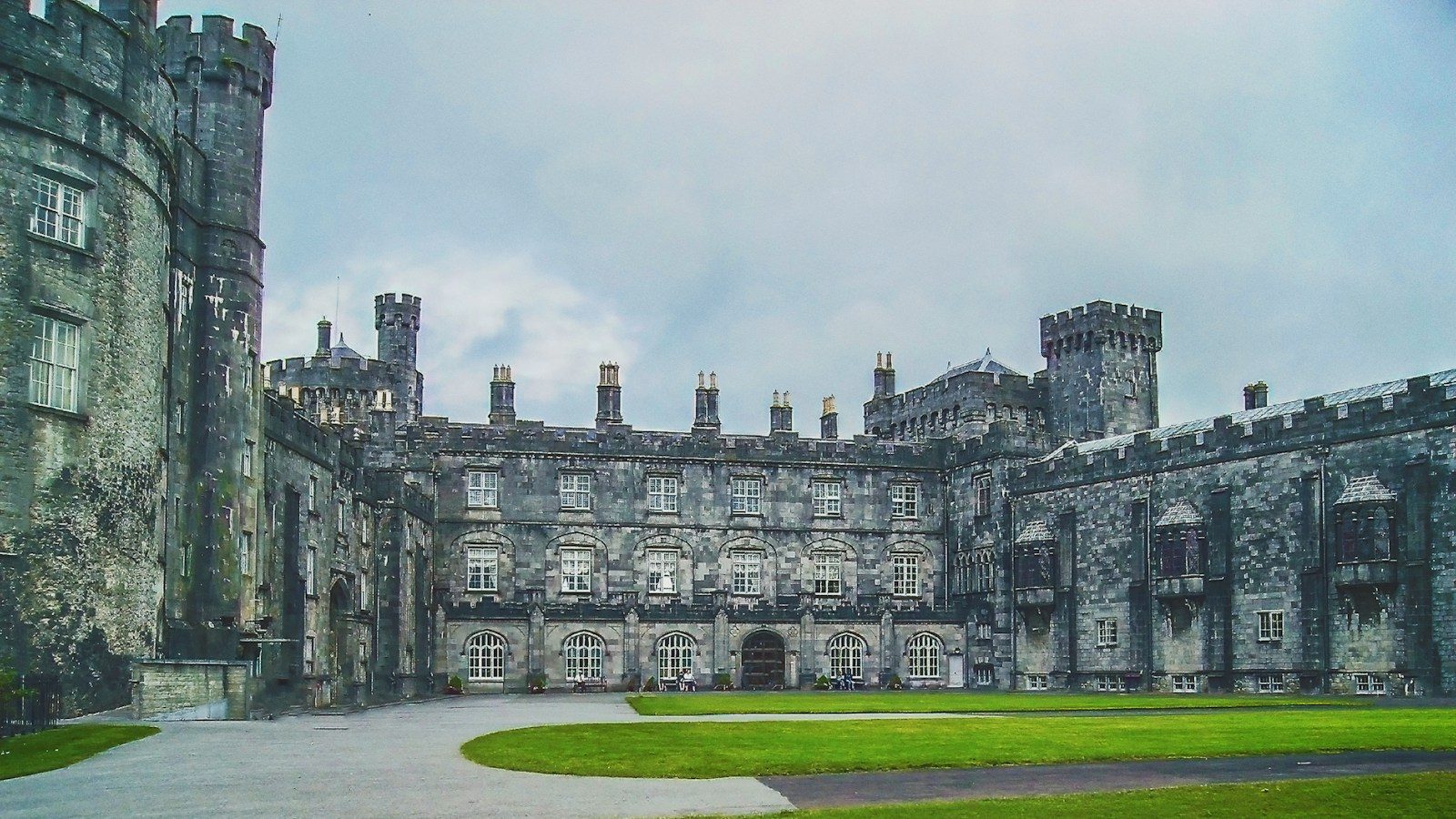 Kilkenny Castle seen in daylight