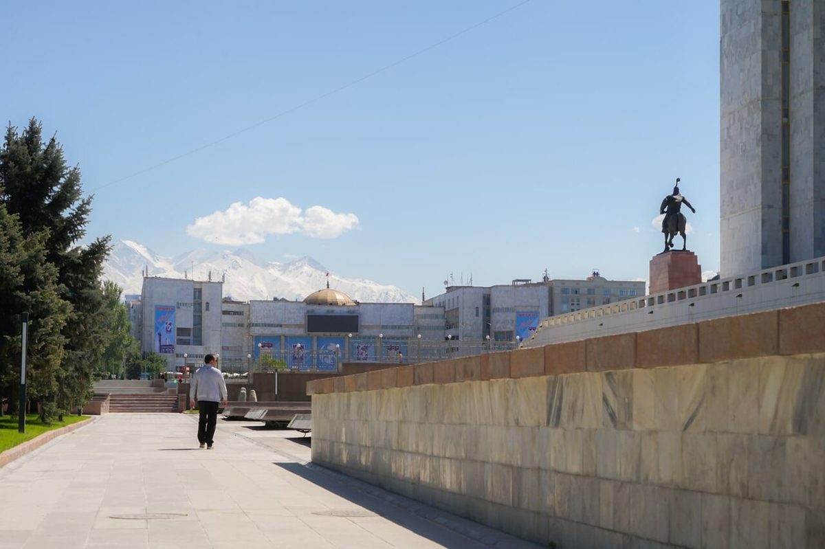 Blick auf den Ala-Too-Platz, ein Wahrzeichen der kirgisischen Hauptstadt Bischkek