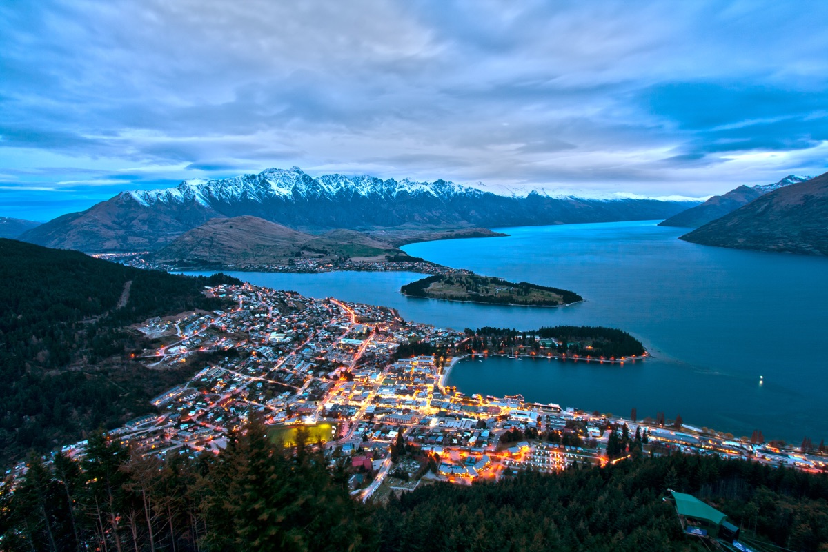 Queenstown and Lake Wakatipu framed by mountains from Bob's Peak