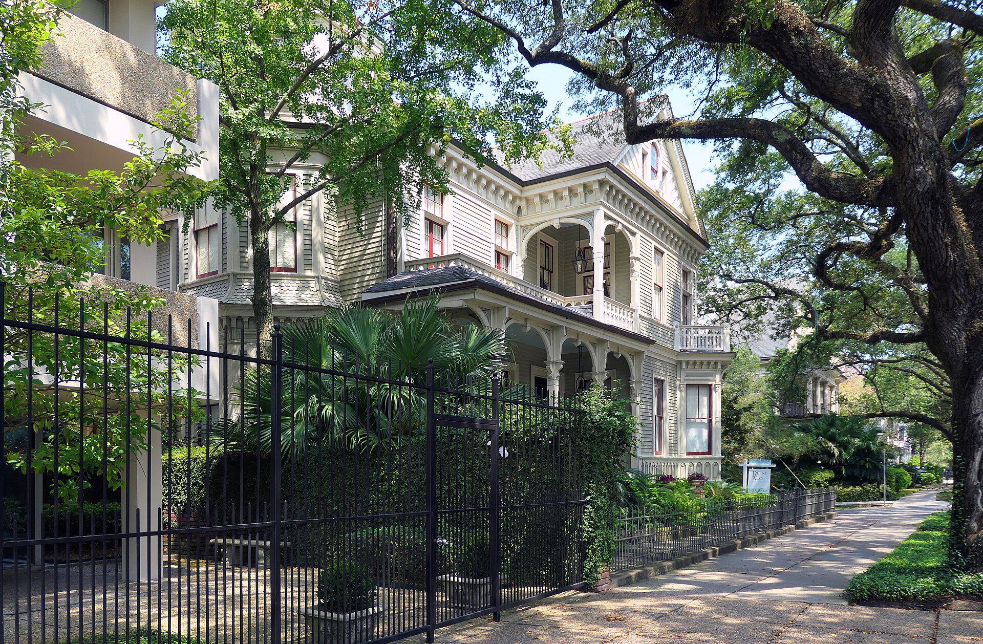 Leafy residential street with historic homes in the New Orleans Garden District