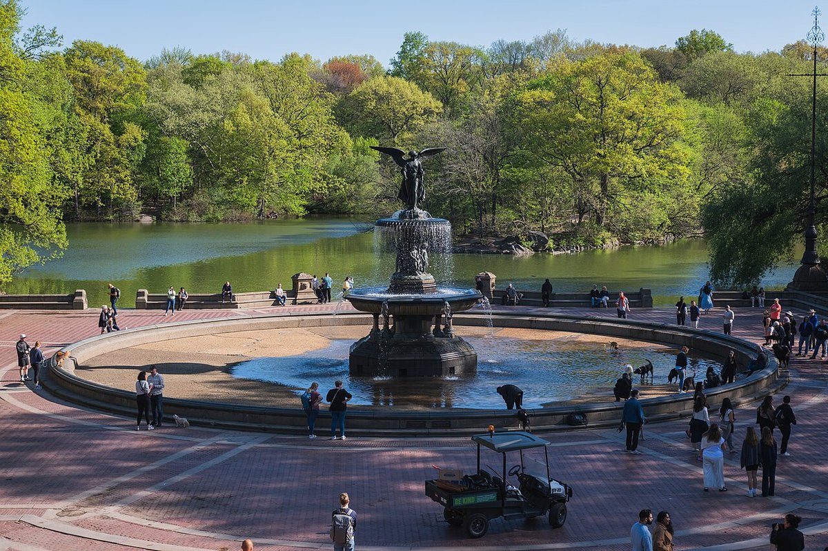 Bethesda Fountain and the Lake in Central Park, Manhattan