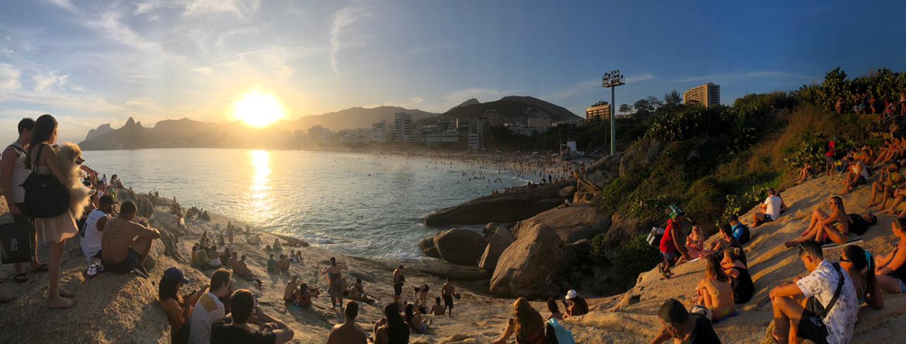 Pedra do Arpoador rocky peninsula between Ipanema and Copacabana beaches in Rio de Janeiro